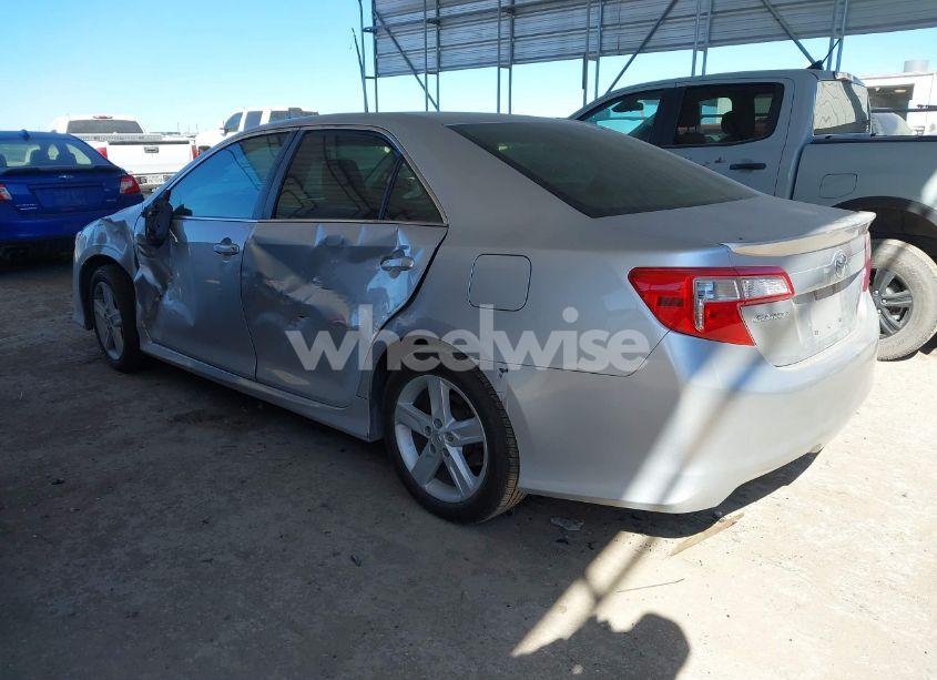 Photo 3 of 2013 Toyota Camry SE (VIN 4T1BF1FK8DU666779)