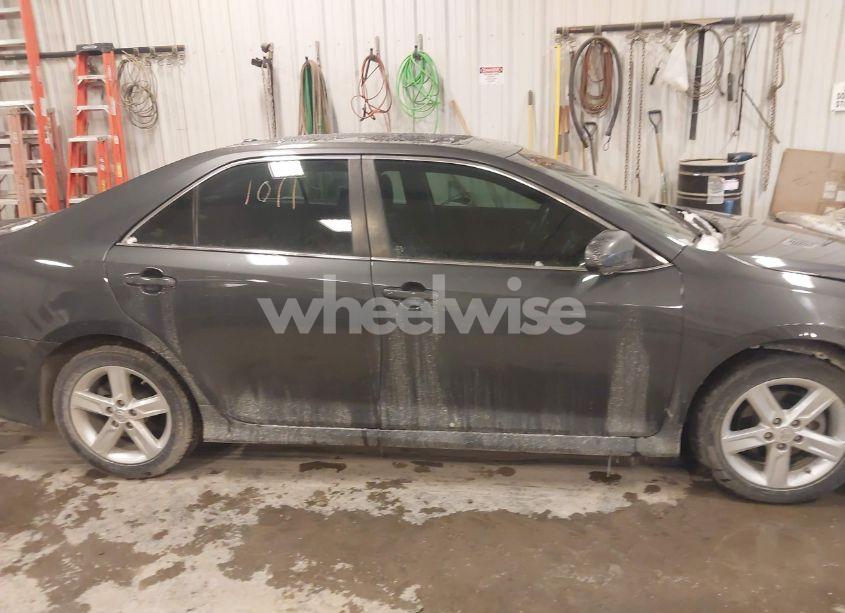 Photo 13 of 2013 Toyota Camry SE (VIN 4T1BF1FK8DU676308)