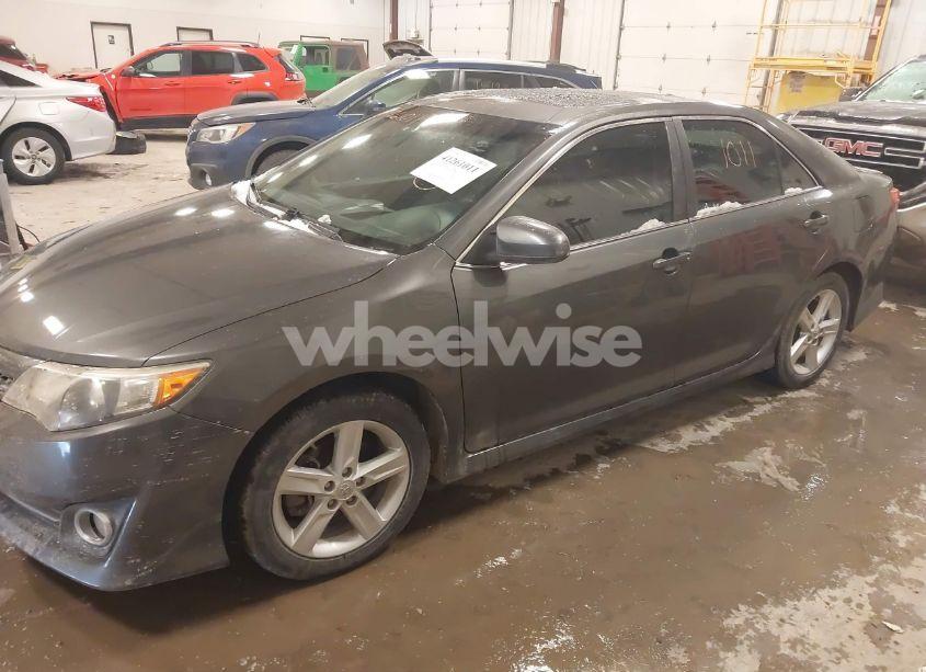 Photo 14 of 2013 Toyota Camry SE (VIN 4T1BF1FK8DU676308)