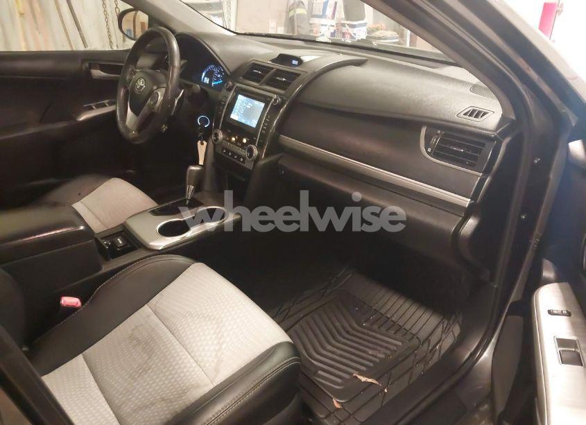 Photo 5 of 2013 Toyota Camry SE (VIN 4T1BF1FK8DU676308)