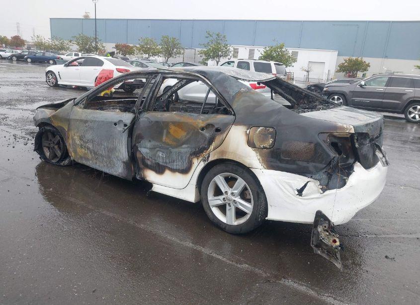 Photo 3 of 2013 Toyota Camry SE (VIN 4T1BF1FK8DU678379)