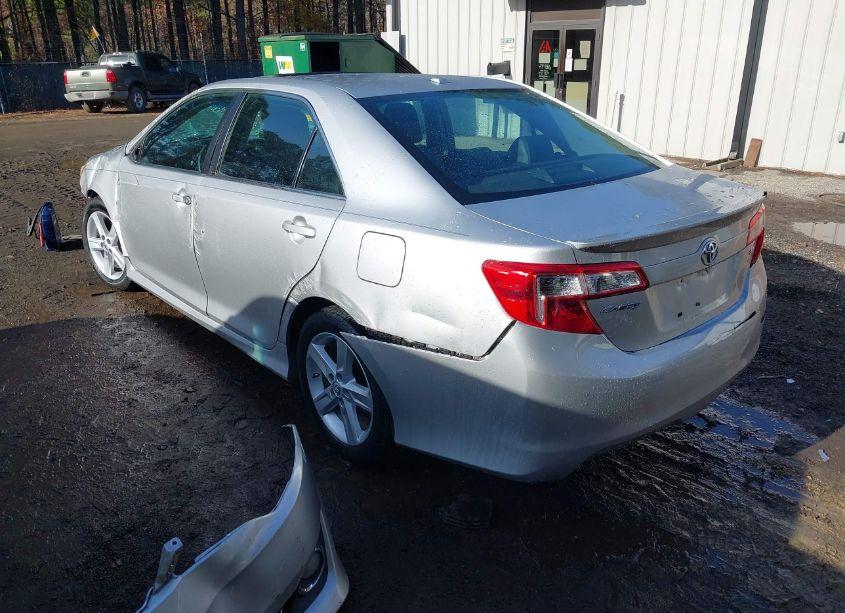 Photo 3 of 2013 Toyota Camry SE (VIN 4T1BF1FK8DU685686)