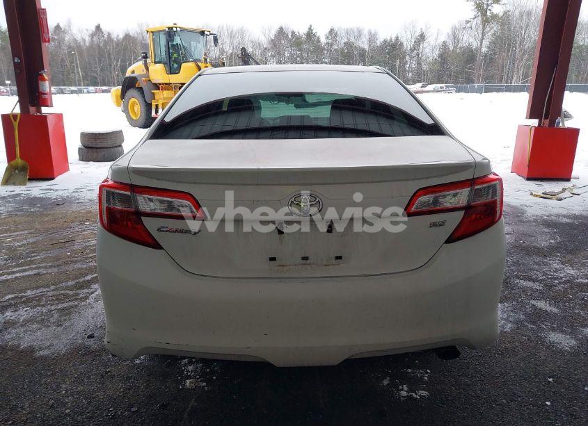 Photo 16 of 2013 Toyota Camry SE (VIN 4T1BF1FK8DU699216)