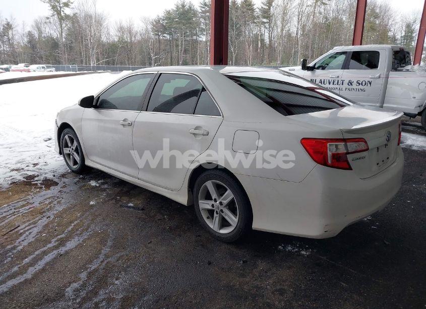 Photo 3 of 2013 Toyota Camry SE (VIN 4T1BF1FK8DU699216)