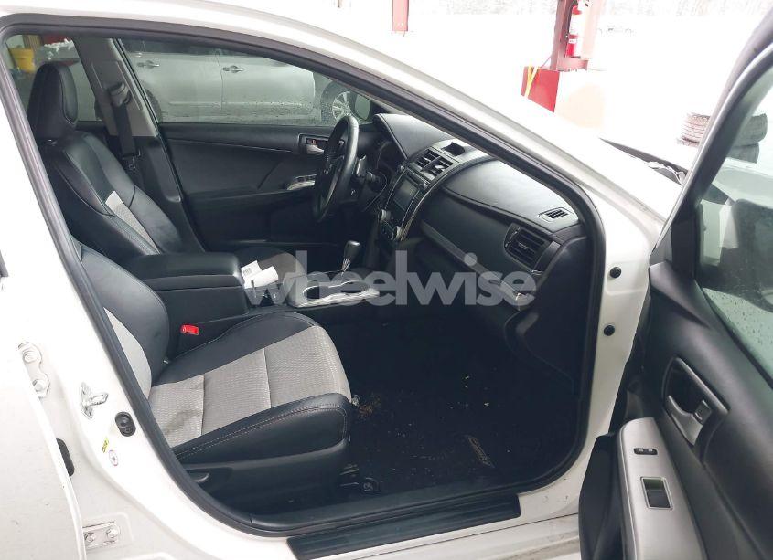 Photo 5 of 2013 Toyota Camry SE (VIN 4T1BF1FK8DU699216)