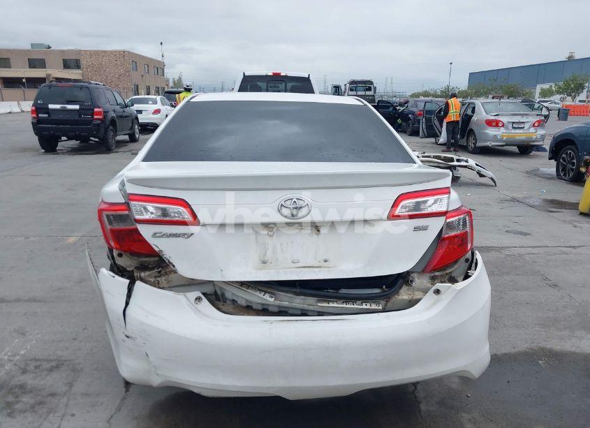 Photo 16 of 2013 Toyota Camry SE (VIN 4T1BF1FK8DU704849)