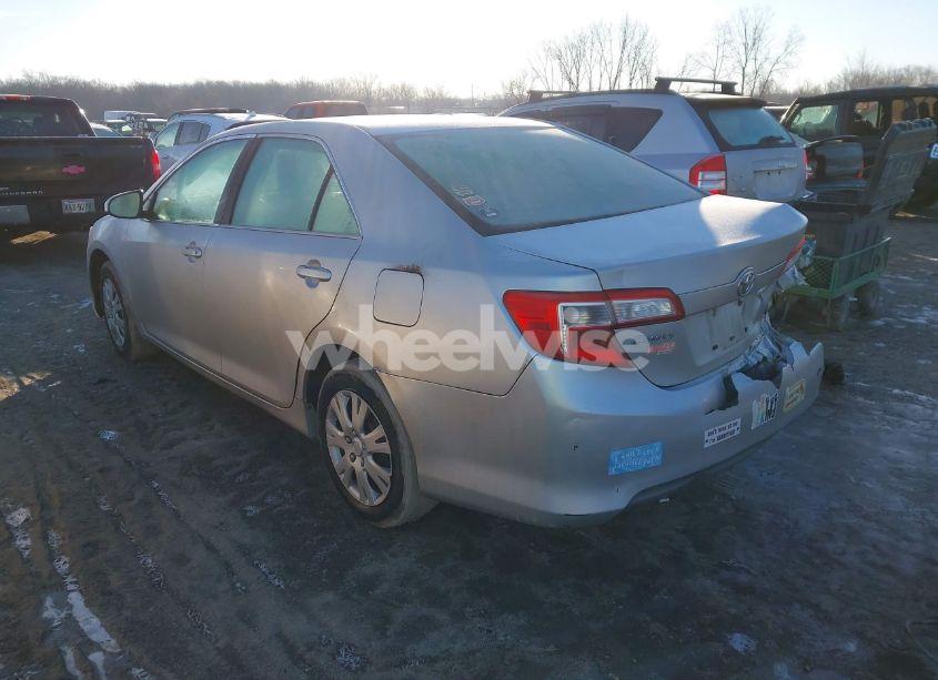 Photo 3 of 2013 Toyota Camry L (VIN 4T1BF1FK8DU707704)
