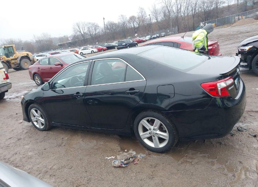 Photo 14 of 2013 Toyota Camry SE (VIN 4T1BF1FK8DU710943)