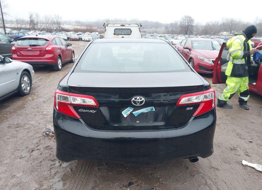 Photo 16 of 2013 Toyota Camry SE (VIN 4T1BF1FK8DU710943)