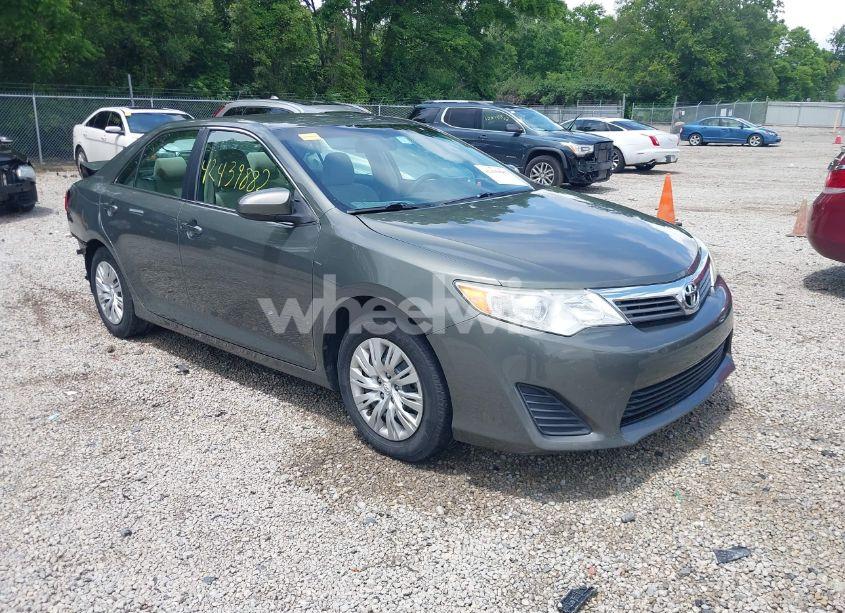 2013 Toyota Camry L (VIN 4T1BF1FK8DU716239) main photo