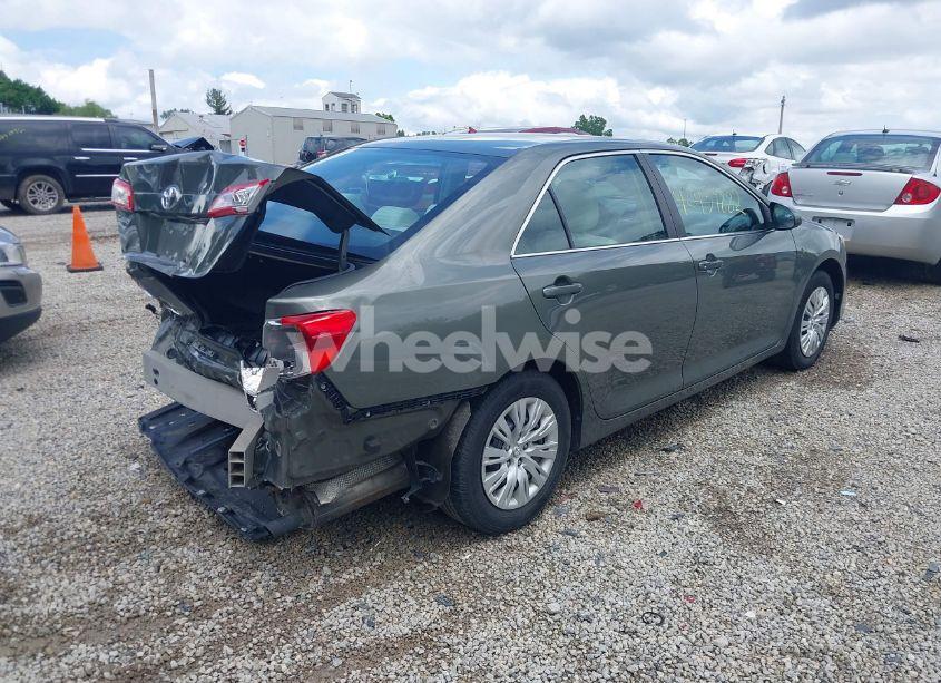 Photo 4 of 2013 Toyota Camry L (VIN 4T1BF1FK8DU716239)