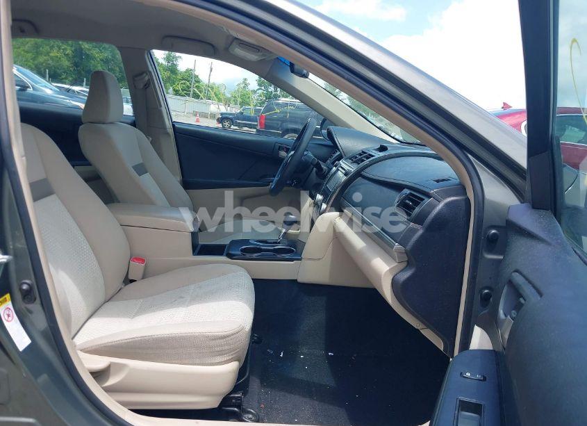 Photo 5 of 2013 Toyota Camry L (VIN 4T1BF1FK8DU716239)