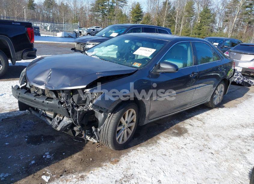 Photo 2 of 2013 Toyota Camry XLE (VIN 4T1BF1FK8DU717424)