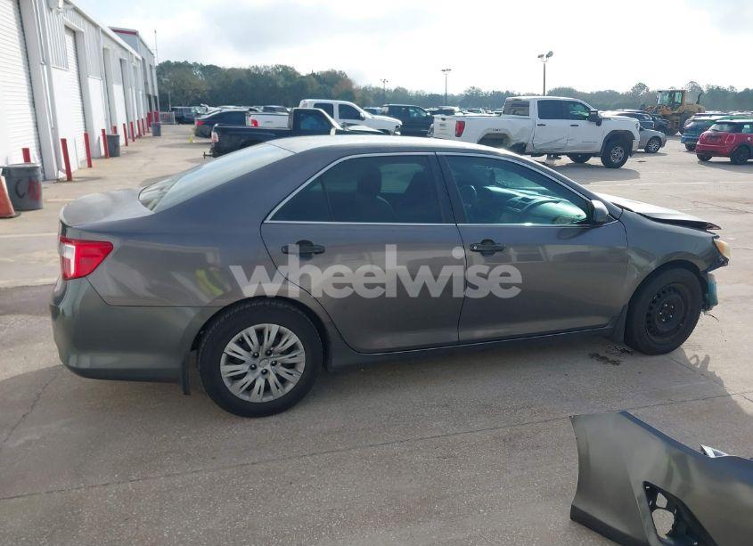 Photo 14 of 2013 Toyota Camry L (VIN 4T1BF1FK8DU720162)