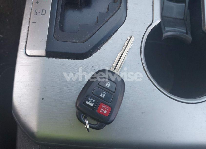 Photo 11 of 2013 Toyota Camry SE (VIN 4T1BF1FK8DU724390)