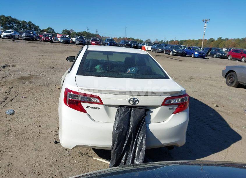 Photo 16 of 2013 Toyota Camry SE (VIN 4T1BF1FK8DU724390)