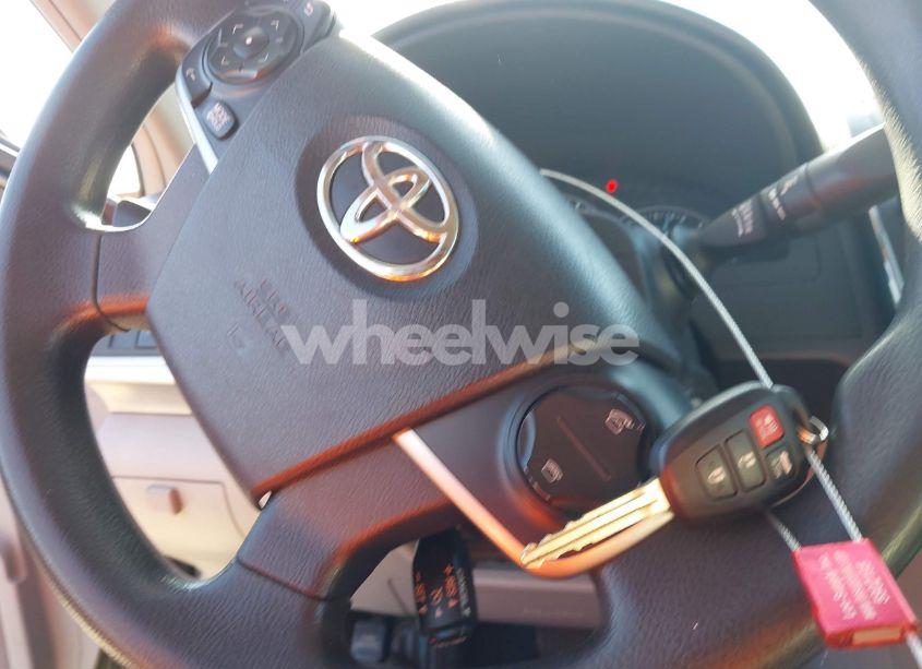 Photo 11 of 2014 Toyota Camry LE (VIN 4T1BF1FK8EU316179)