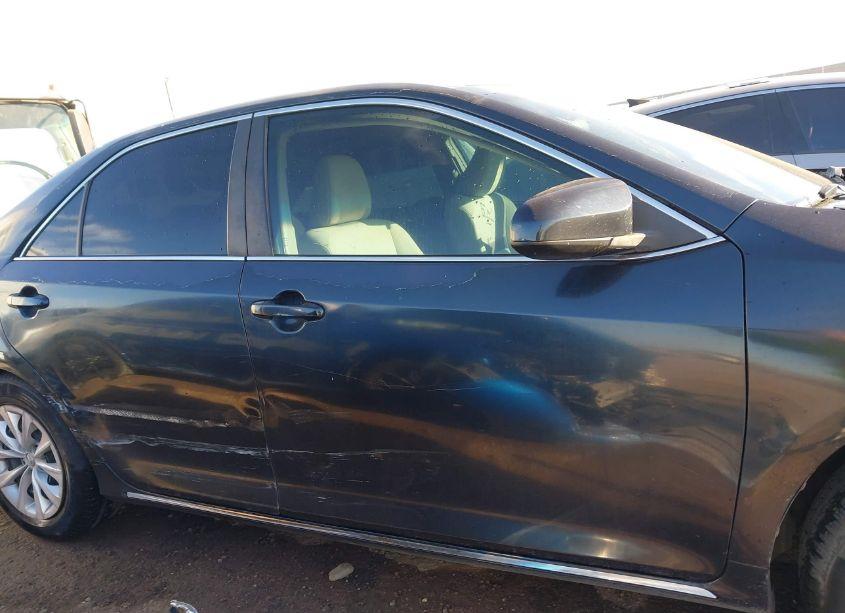 Photo 14 of 2014 Toyota Camry LE (VIN 4T1BF1FK8EU328297)