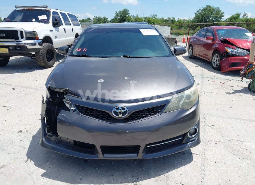Photo 12 of 2014 Toyota Camry SE (VIN 4T1BF1FK8EU396728)