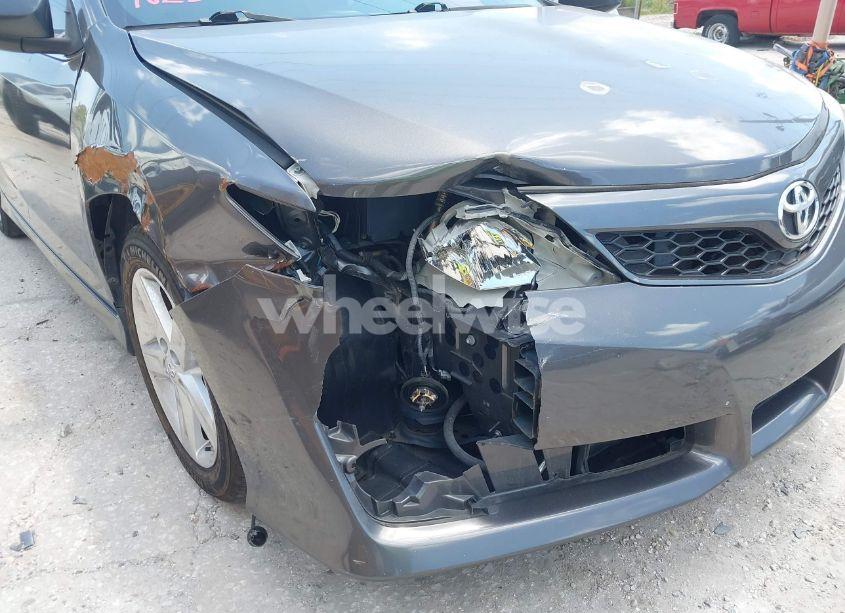 Photo 6 of 2014 Toyota Camry SE (VIN 4T1BF1FK8EU396728)