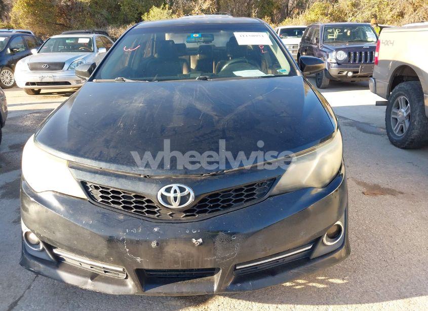 Photo 12 of 2014 Toyota Camry SE (VIN 4T1BF1FK8EU403547)