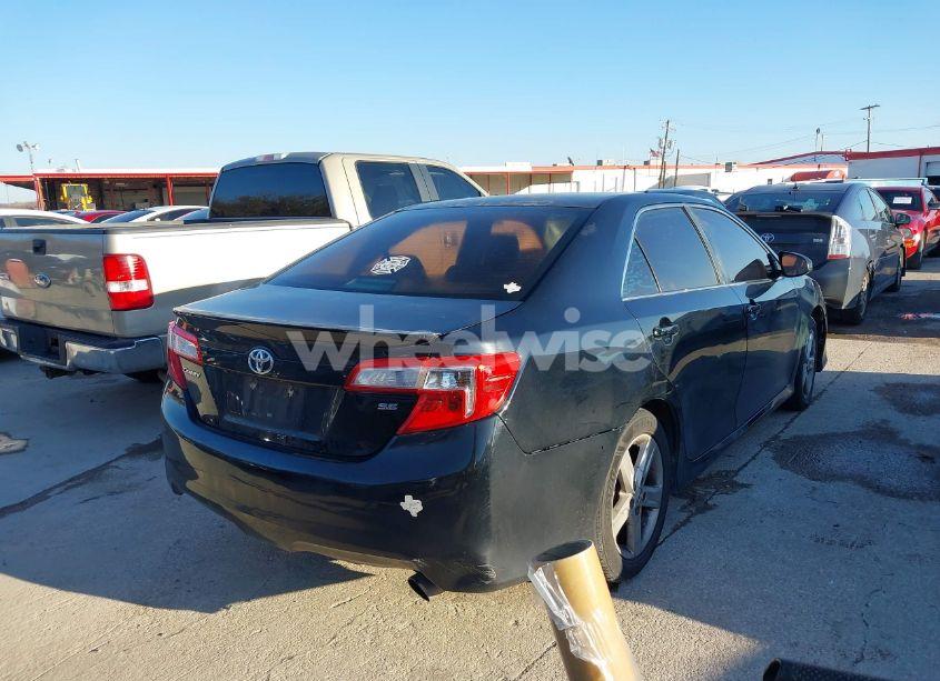 Photo 4 of 2014 Toyota Camry SE (VIN 4T1BF1FK8EU403547)