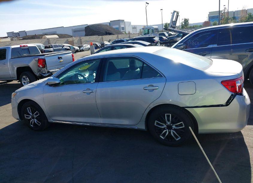 Photo 14 of 2014 Toyota Camry LE (VIN 4T1BF1FK8EU415858)