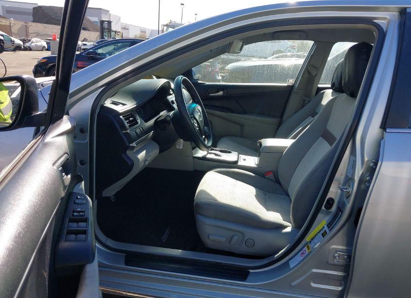 Photo 5 of 2014 Toyota Camry LE (VIN 4T1BF1FK8EU415858)