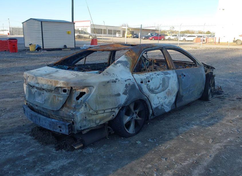 Photo 4 of 2014 Toyota Camry SE SPORT (VIN 4T1BF1FK8EU424964)