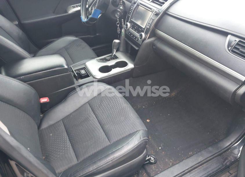 Photo 5 of 2014 Toyota Camry SE SPORT (VIN 4T1BF1FK8EU425077)