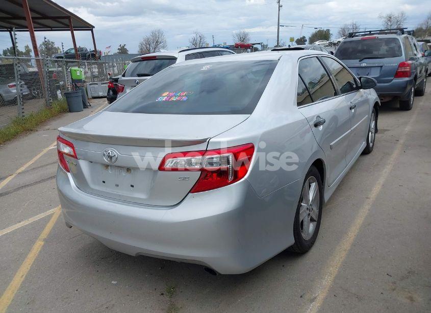 Photo 4 of 2014 Toyota Camry SE (VIN 4T1BF1FK8EU453798)