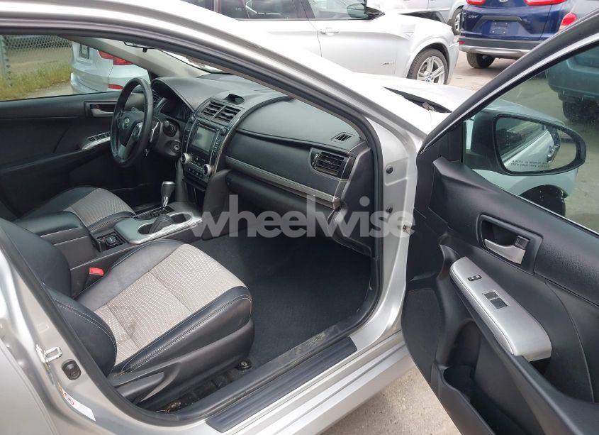 Photo 5 of 2014 Toyota Camry SE (VIN 4T1BF1FK8EU453798)