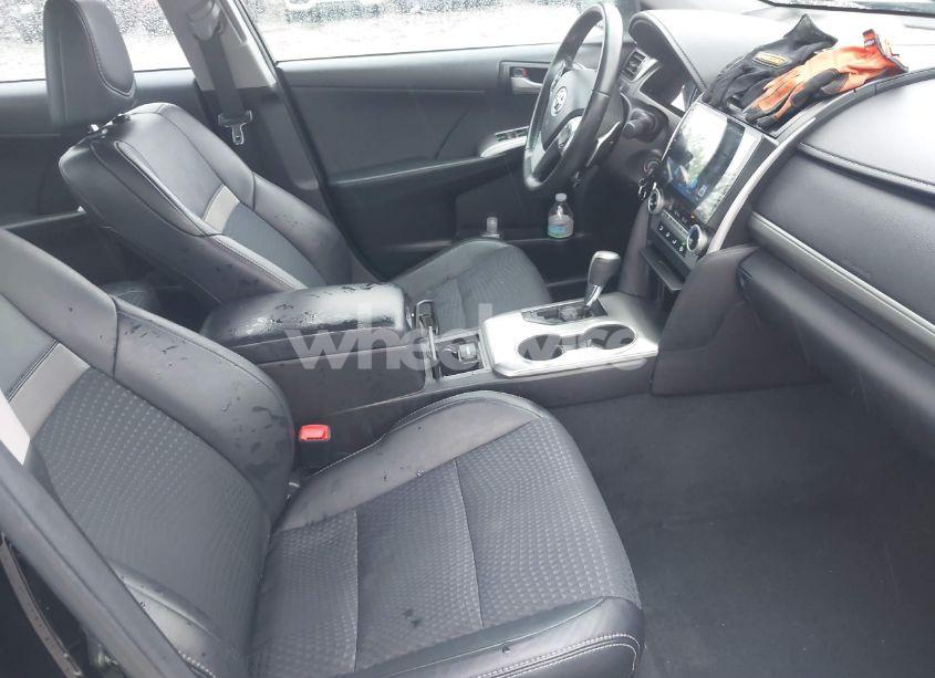 Photo 5 of 2014 Toyota Camry SE (VIN 4T1BF1FK8EU458127)