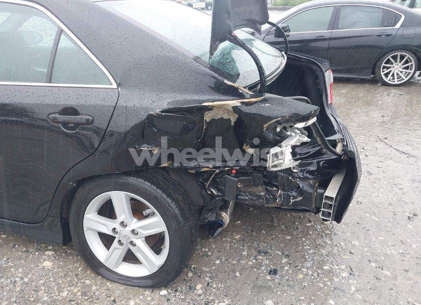 Photo 6 of 2014 Toyota Camry SE (VIN 4T1BF1FK8EU458127)