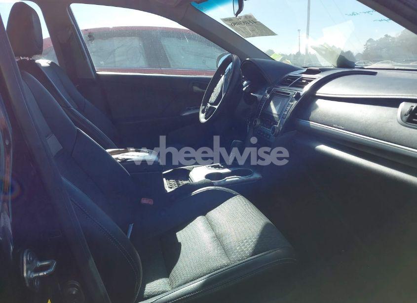 Photo 5 of 2014 Toyota Camry SE (VIN 4T1BF1FK8EU466549)