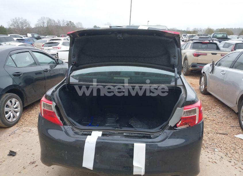 Photo 16 of 2014 Toyota Camry SE (VIN 4T1BF1FK8EU473162)