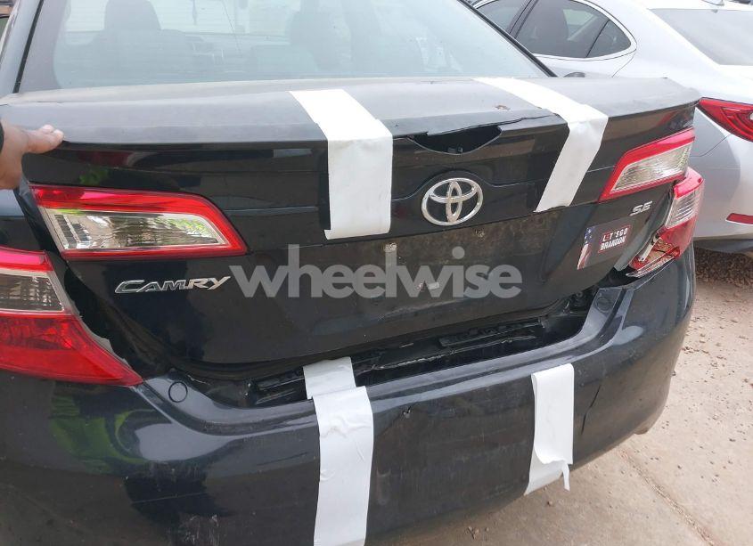 Photo 6 of 2014 Toyota Camry SE (VIN 4T1BF1FK8EU473162)