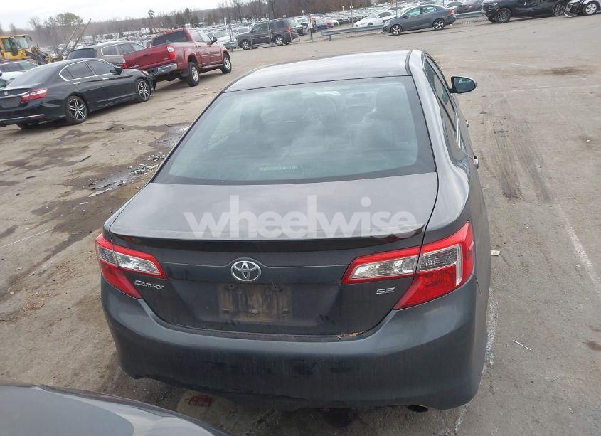 Photo 16 of 2014 Toyota Camry SE (VIN 4T1BF1FK8EU473419)
