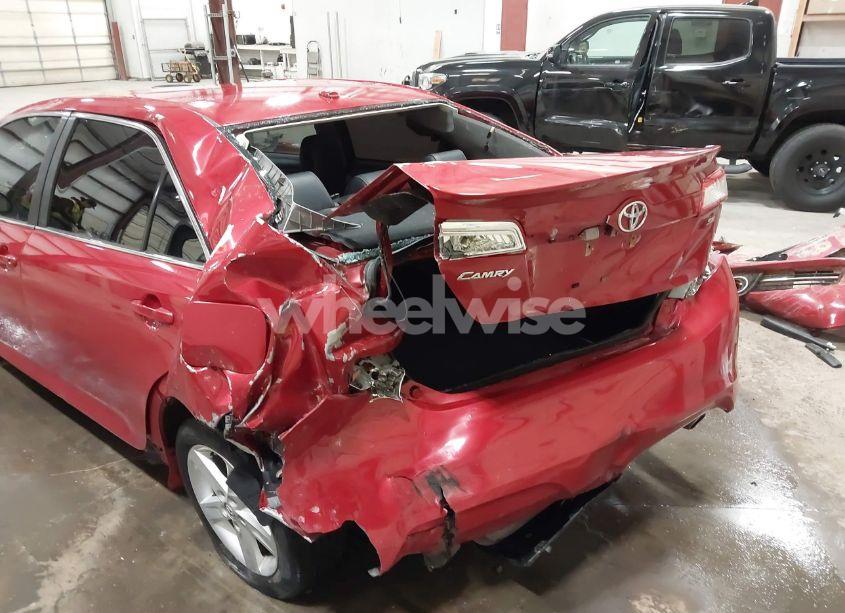 Photo 14 of 2014 Toyota Camry SE (VIN 4T1BF1FK8EU735181)