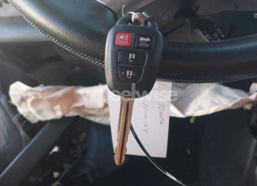 Photo 11 of 2014 Toyota Camry SE (VIN 4T1BF1FK8EU742194)