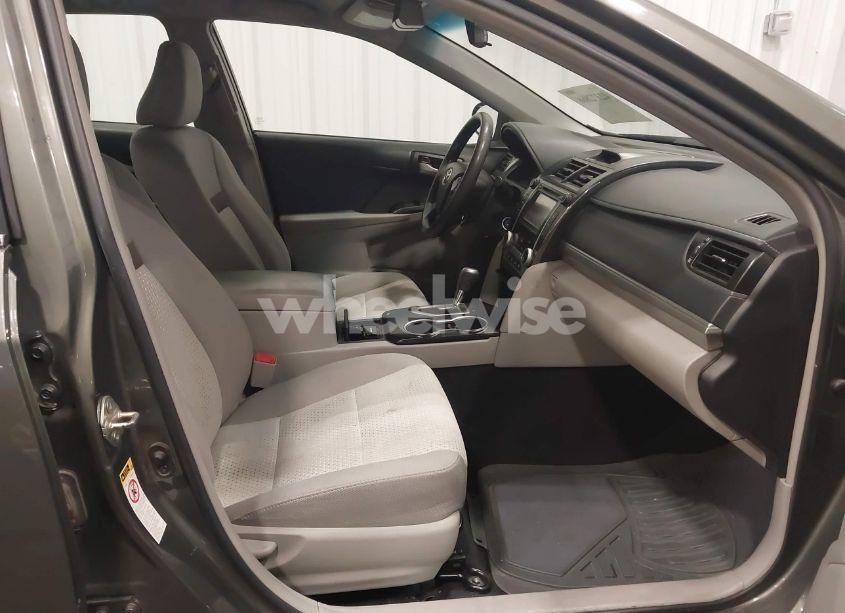 Photo 5 of 2014 Toyota Camry LE (VIN 4T1BF1FK8EU749498)