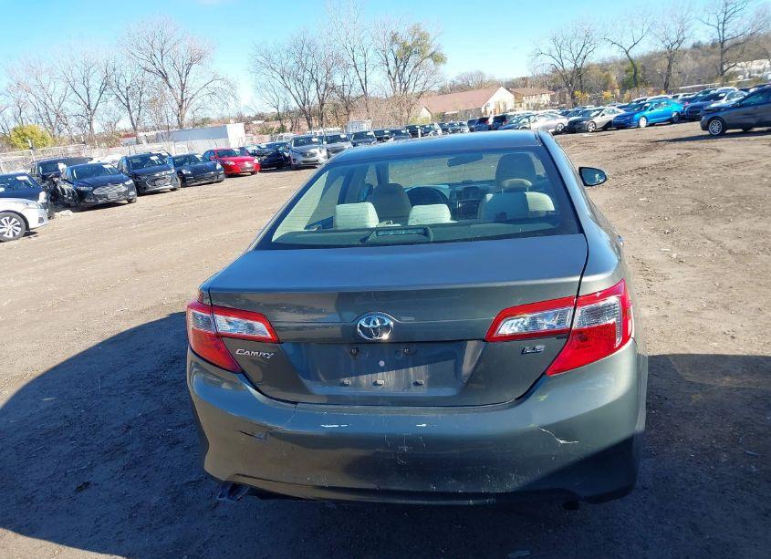 Photo 16 of 2014 Toyota Camry LE (VIN 4T1BF1FK8EU757150)