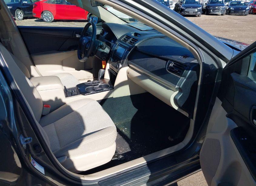 Photo 5 of 2014 Toyota Camry LE (VIN 4T1BF1FK8EU757150)