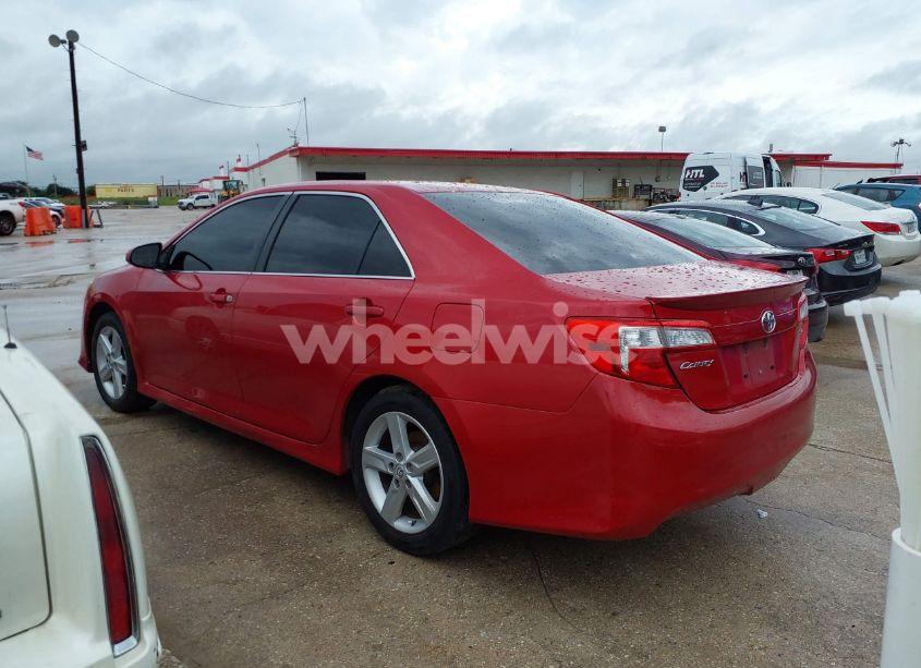 Photo 14 of 2014 Toyota Camry SE (VIN 4T1BF1FK8EU785708)