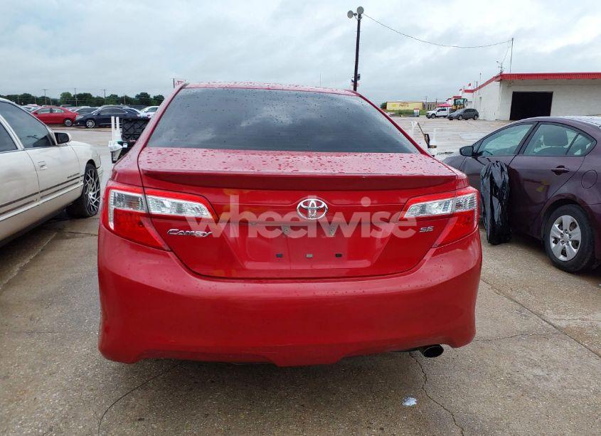 Photo 16 of 2014 Toyota Camry SE (VIN 4T1BF1FK8EU785708)