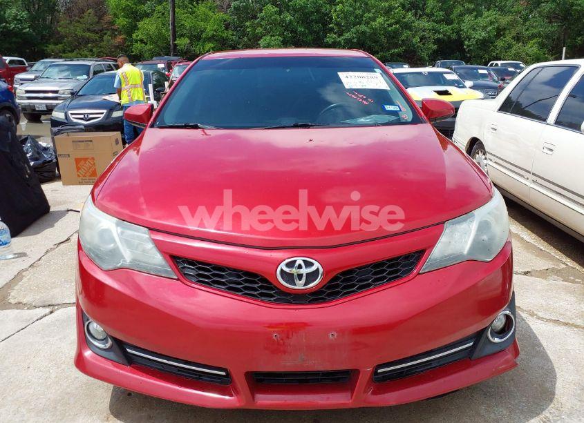 Photo 6 of 2014 Toyota Camry SE (VIN 4T1BF1FK8EU785708)