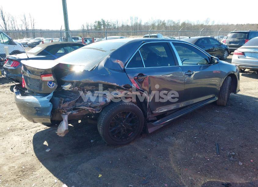 Photo 4 of 2014 Toyota Camry SE (VIN 4T1BF1FK8EU788429)