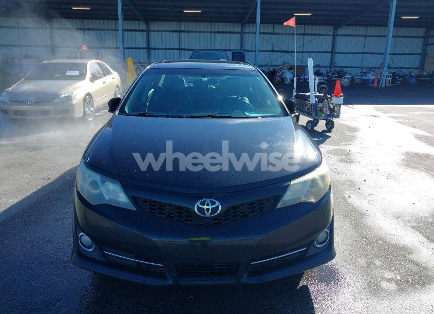 Photo 6 of 2014 Toyota Camry SE (VIN 4T1BF1FK8EU788866)
