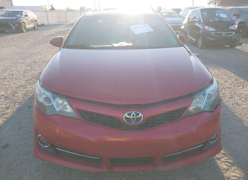 Photo 13 of 2014 Toyota Camry SE (VIN 4T1BF1FK8EU810722)
