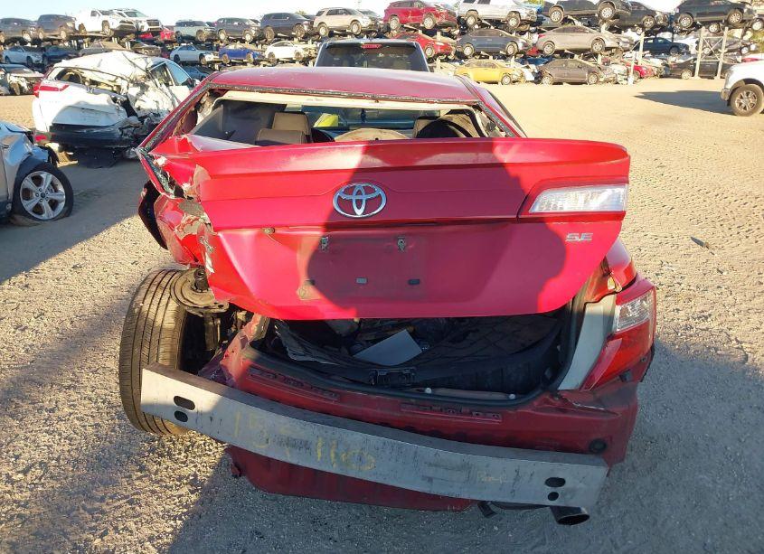 Photo 17 of 2014 Toyota Camry SE (VIN 4T1BF1FK8EU810722)